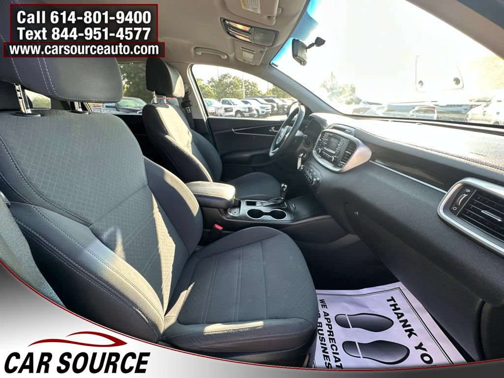 Used 2017 Kia Sorento AWD image 32