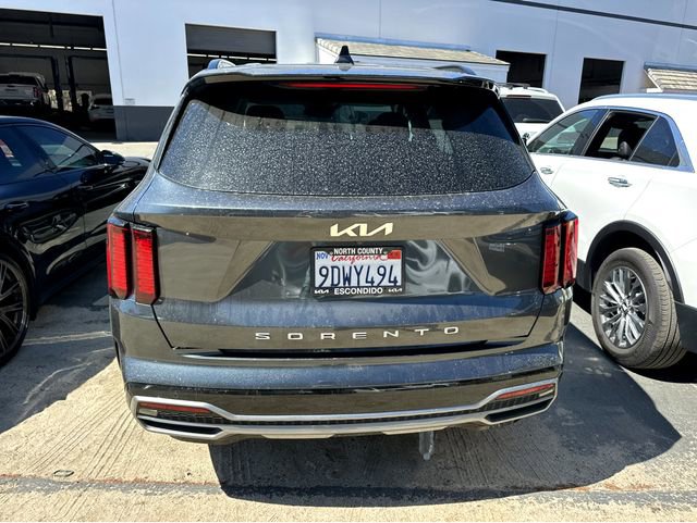 Certified 2022 Kia Sorento S image 3
