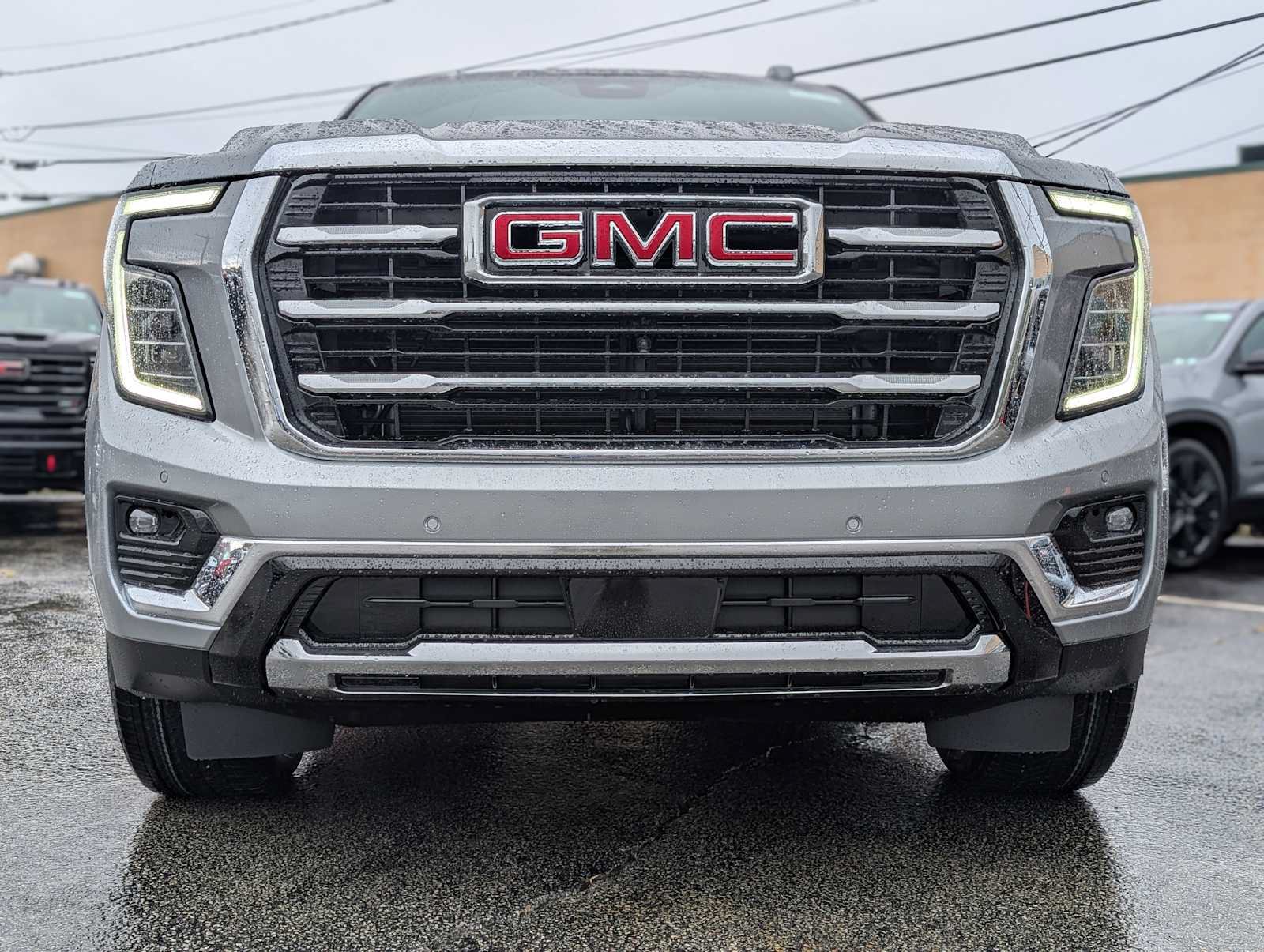 New 2026 GMC Yukon Elevation w/ LPO, Elevation Black Package AWD/4WD image 2