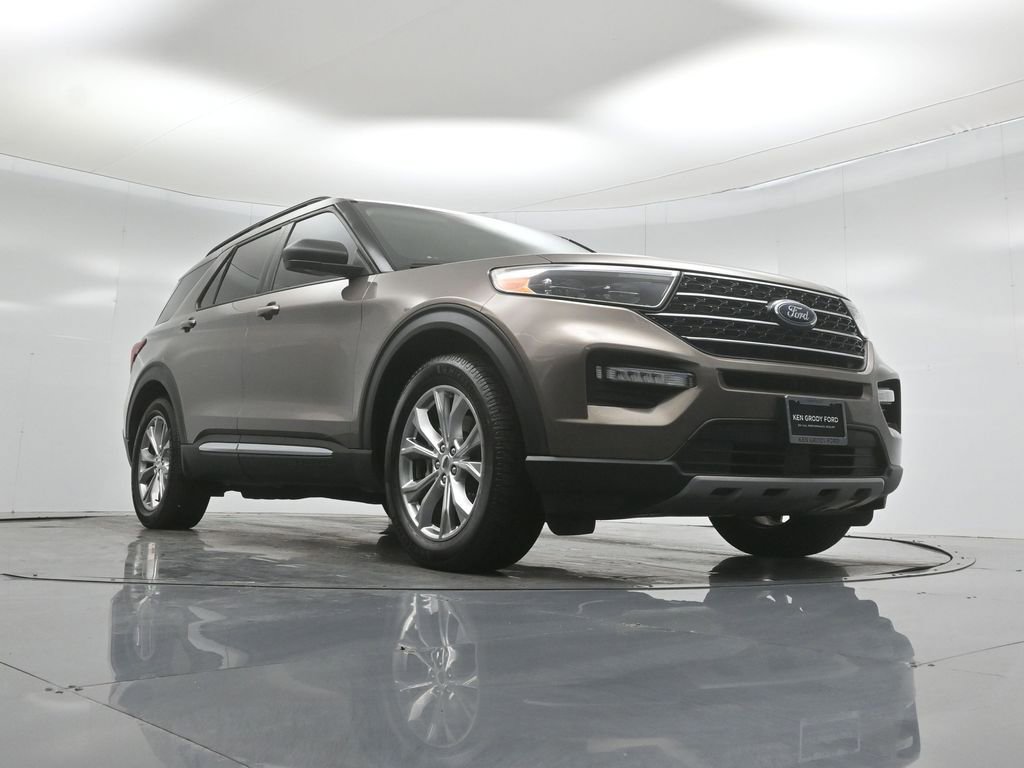 Used 2021 Ford Explorer XLT w/ Equipment Group 202A RWD image 45