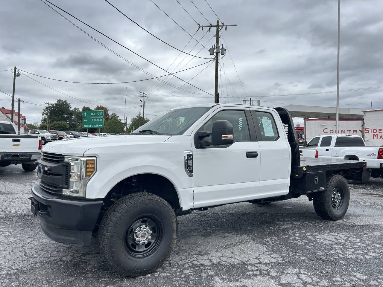 Used 2019 Ford F250 XL w/ Power Equipment Group AWD/4WD image 2