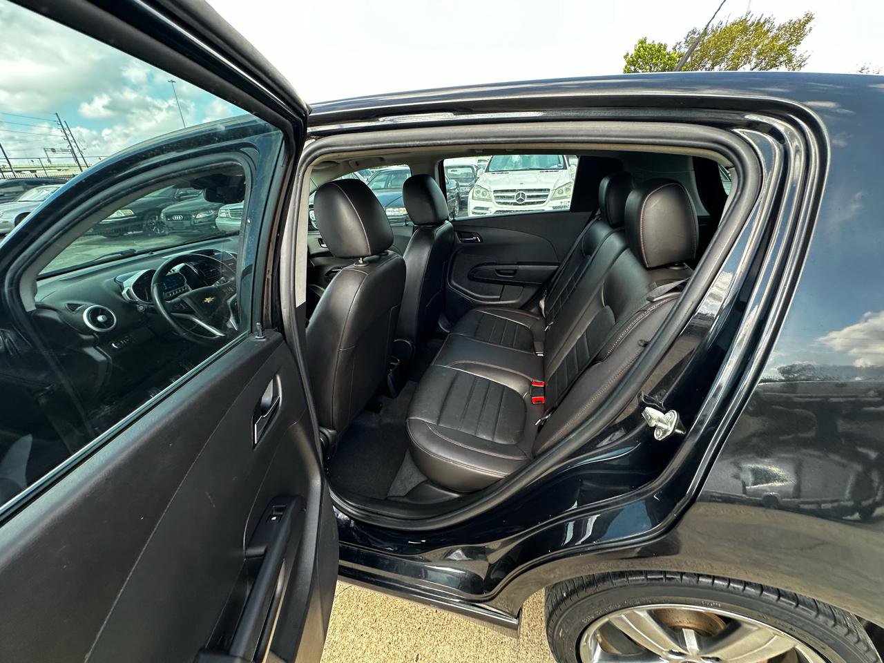 Used 2014 Chevrolet Sonic RS w/ Advanced Safety Package FWD image 18