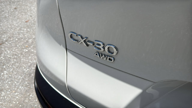 Used 2024 MAZDA CX-30 AWD 2.5 S w/ Premium Package image 7
