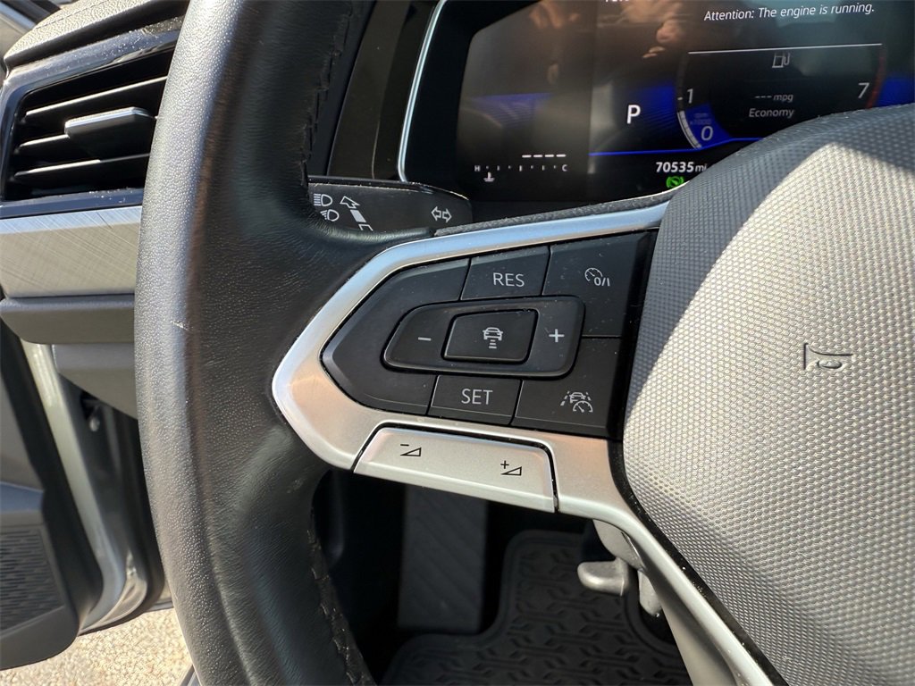 Used 2024 Volkswagen Jetta SE image 16