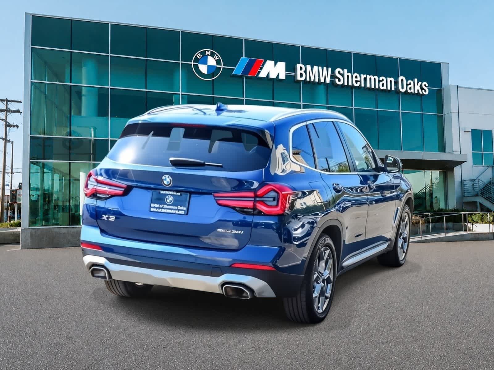 Used 2024 BMW X3 sDrive30i w/ Convenience Package RWD image 4