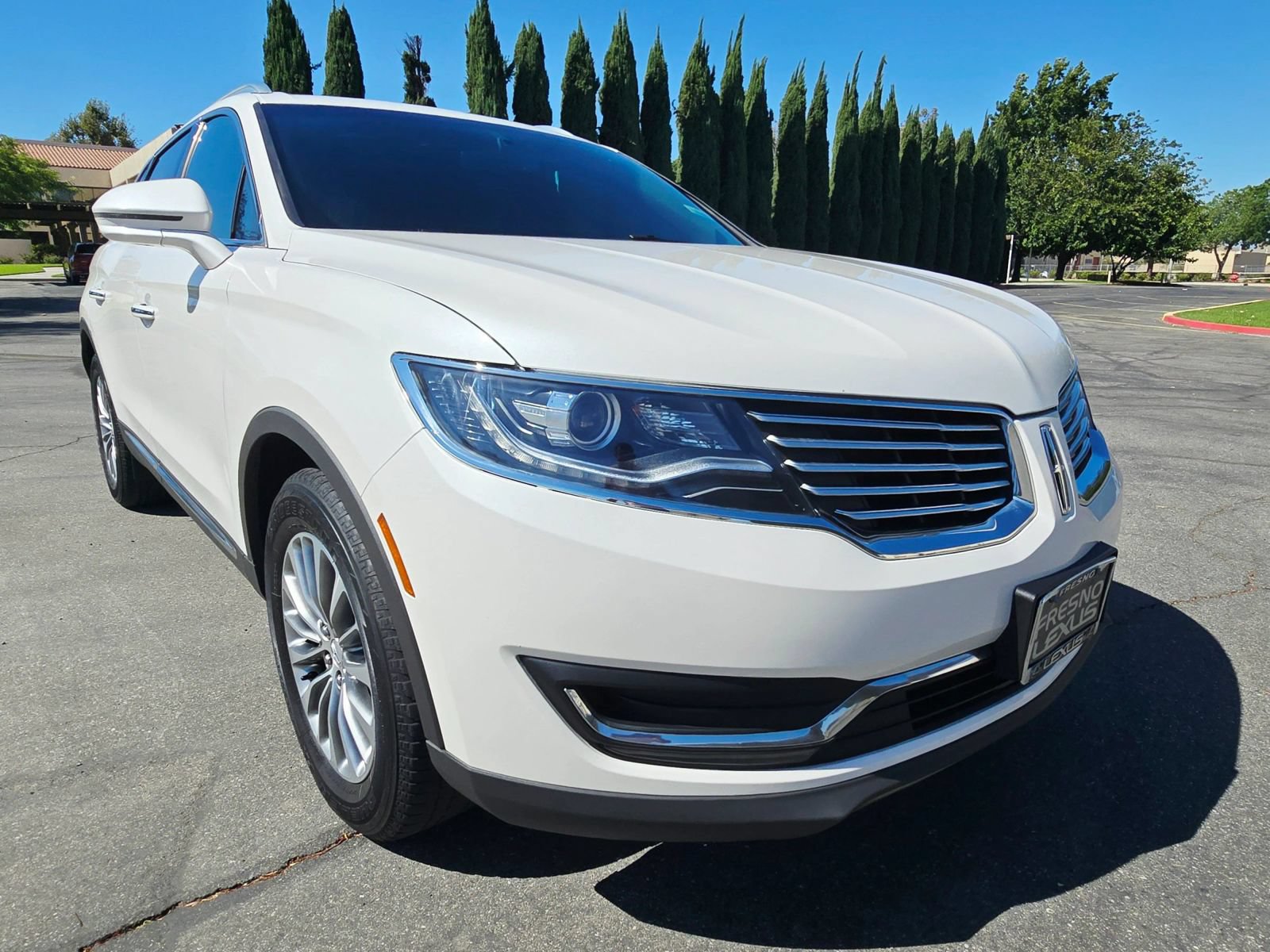 Used 2016 Lincoln MKX Select w/ Select Plus Package