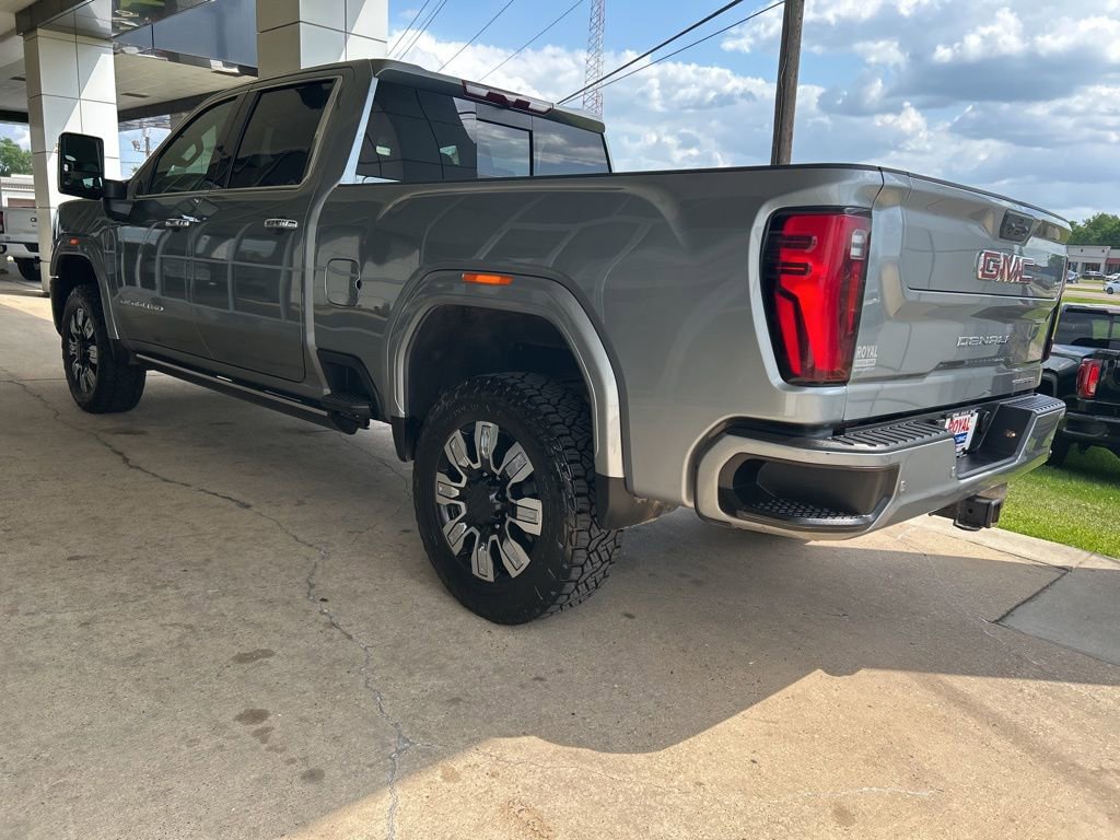 Used 2024 GMC Sierra 2500 Denali AWD/4WD image 5
