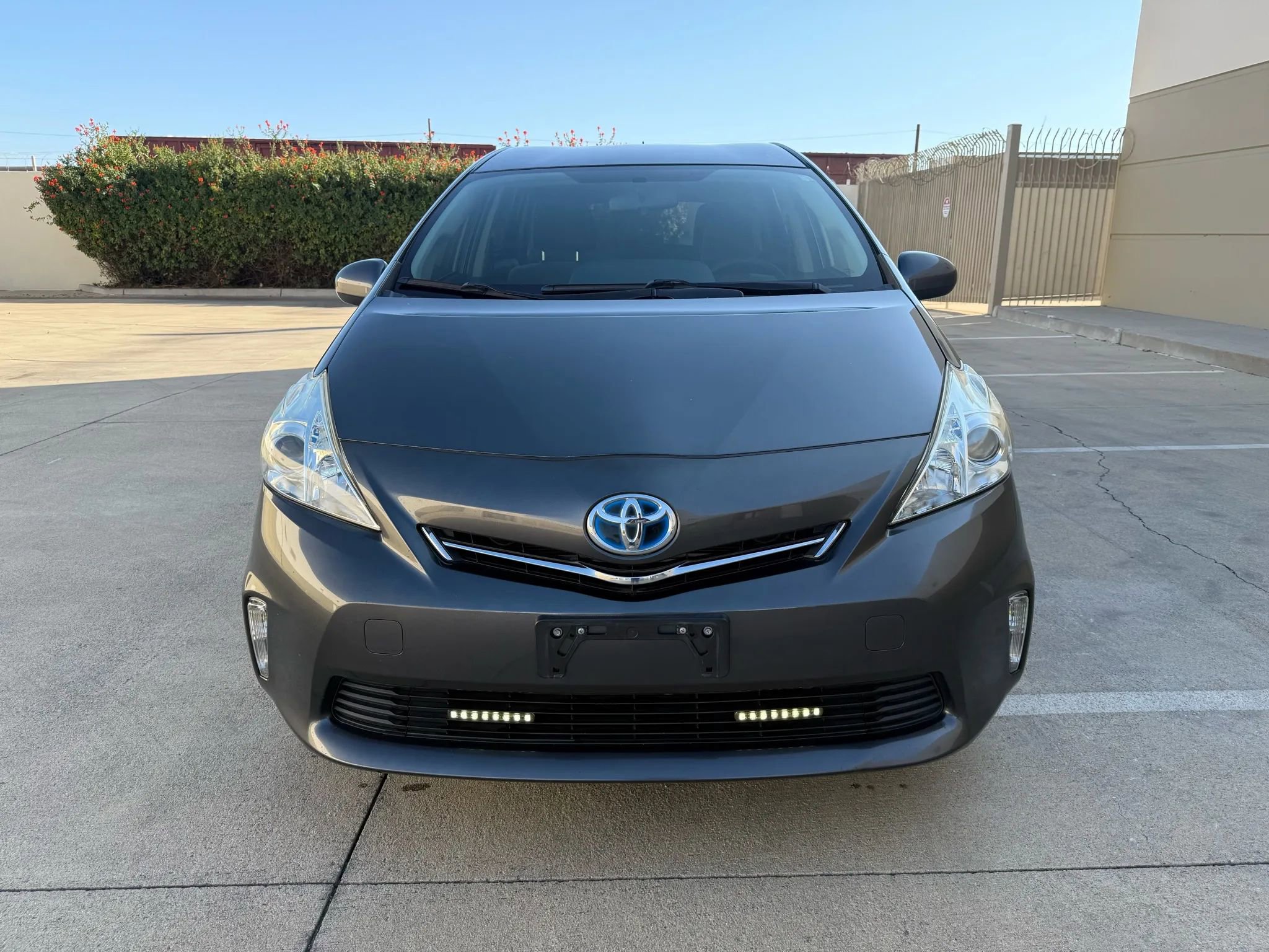 Used 2014 Toyota Prius V Three FWD image 2