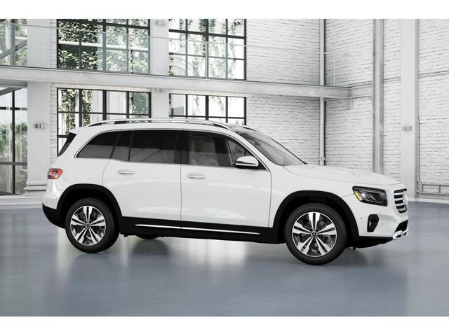 Used 2026 Mercedes-Benz GLB 250 4MATIC image 14