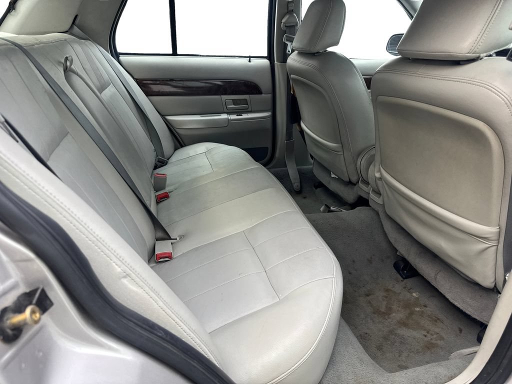 Used 2004 Mercury Grand Marquis LS RWD image 16