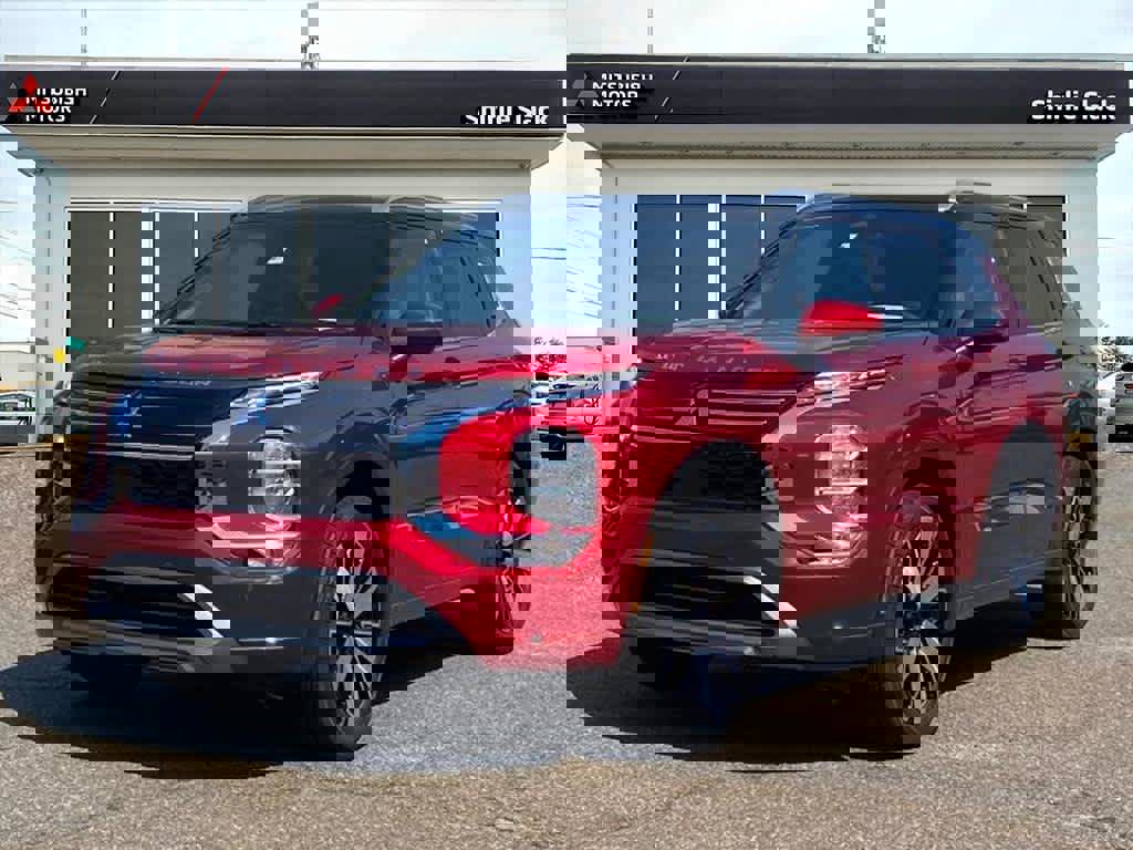 New 2025 Mitsubishi Outlander SEL