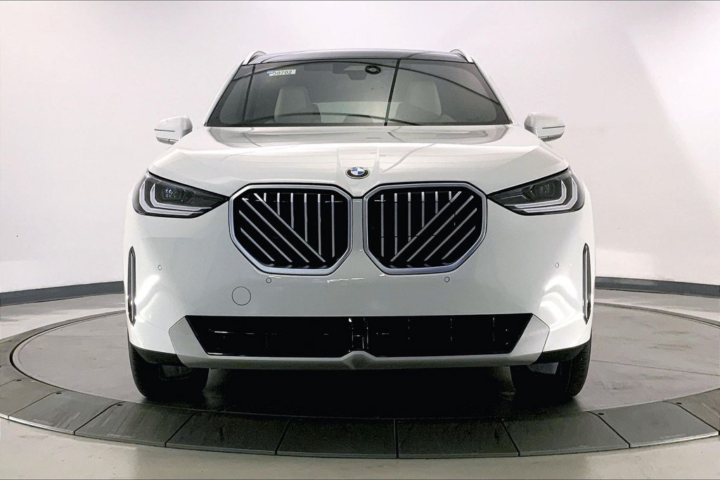 Certified 2026 BMW X3 xDrive30i w/ Convenience Package AWD/4WD image 2
