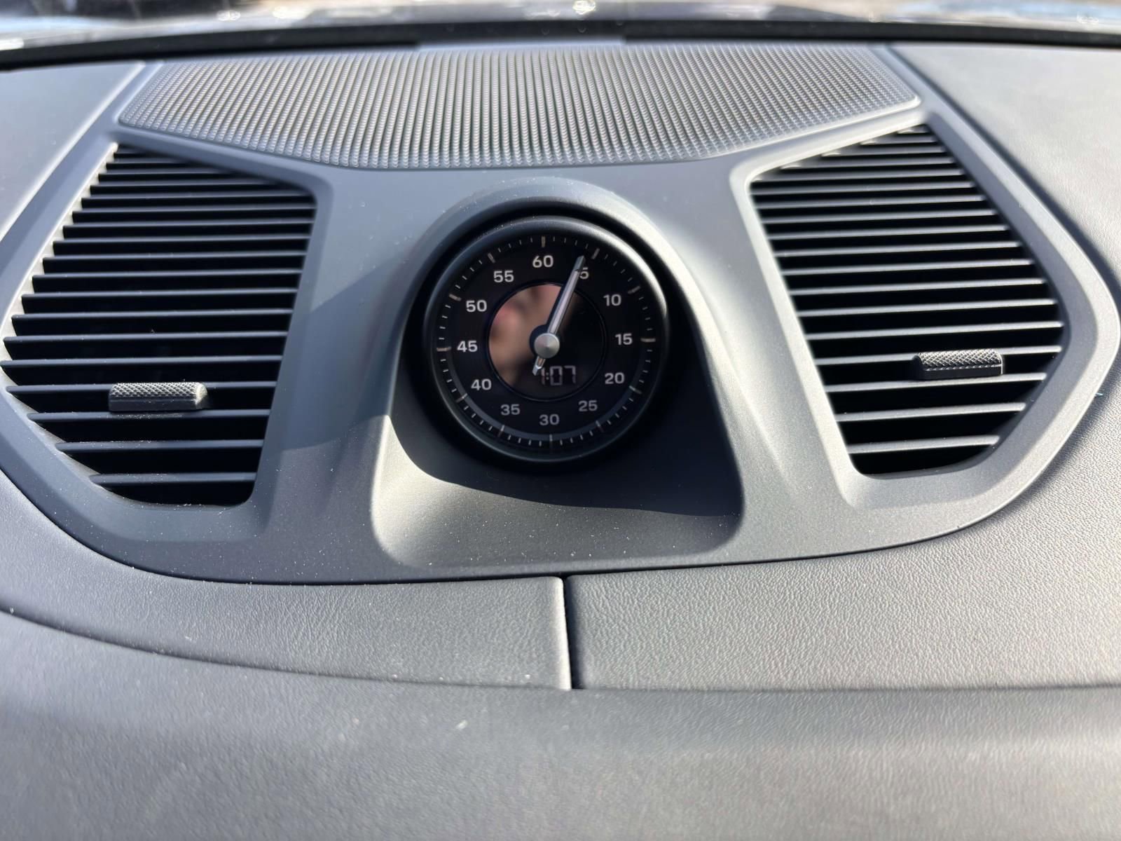 New 2026 Porsche Cayenne GTS image 36