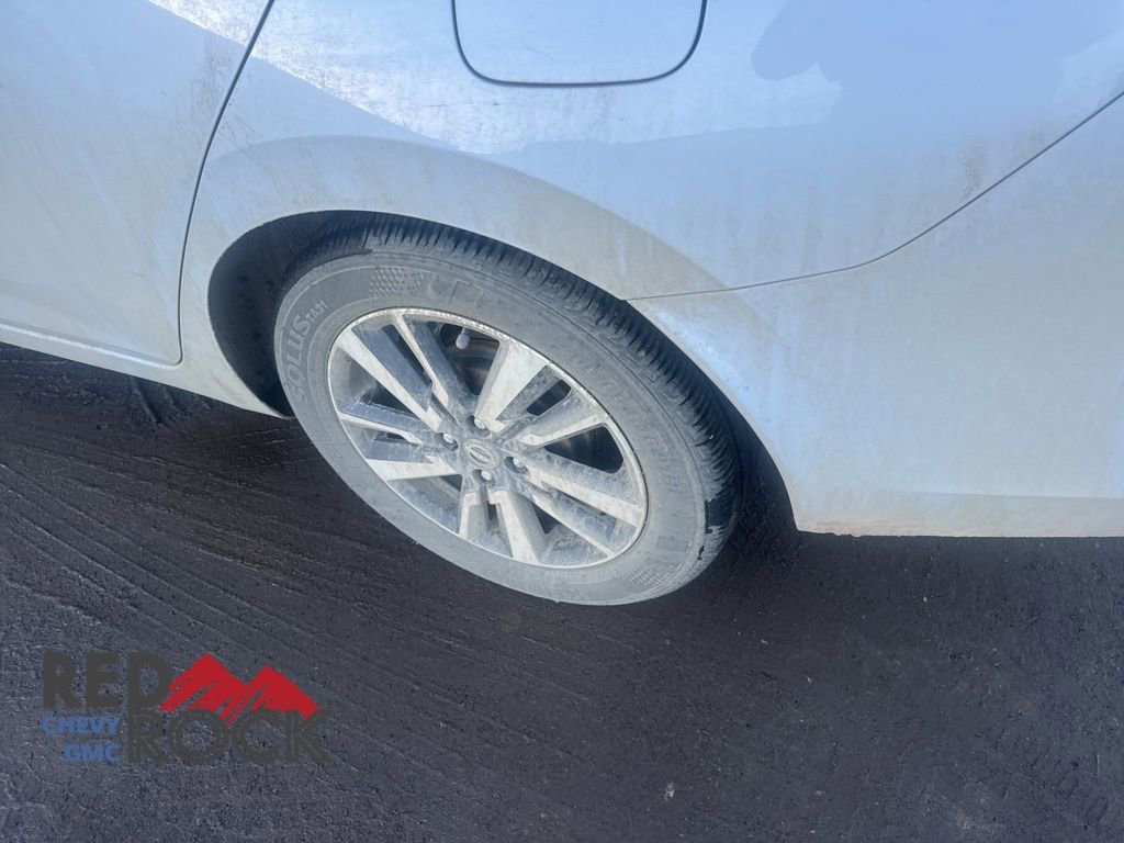 Used 2024 Nissan Versa SV image 8