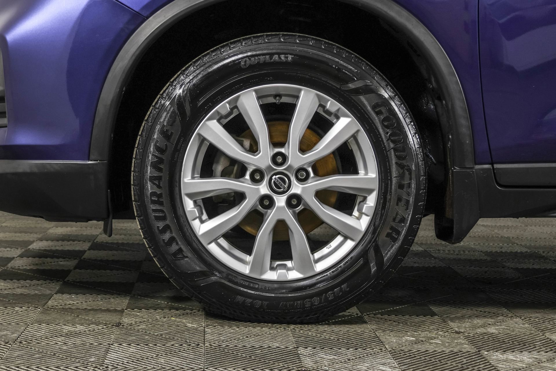 Used 2019 Nissan Rogue SV image 20