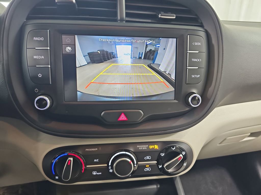 Used 2023 Kia Soul LX image 27
