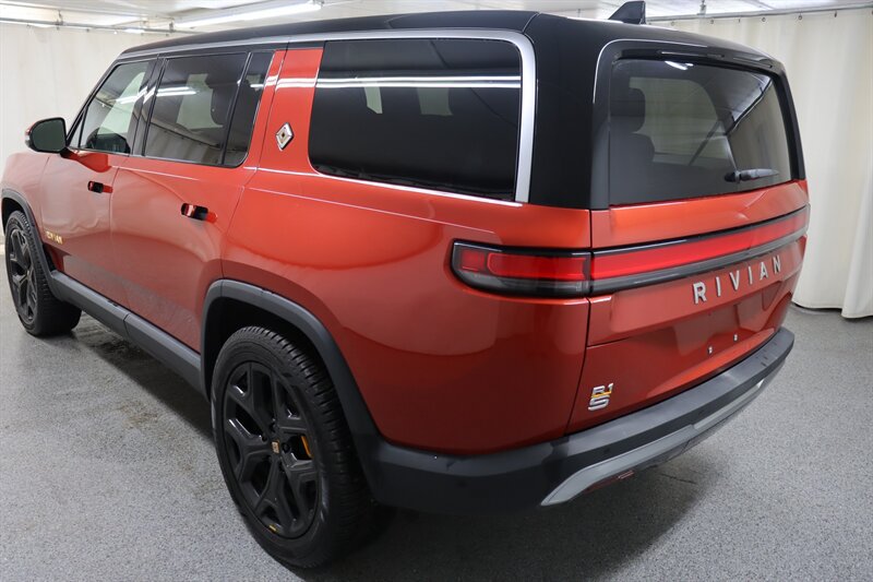 Used 2023 Rivian R1S Adventure Quad AWD/4WD image 4