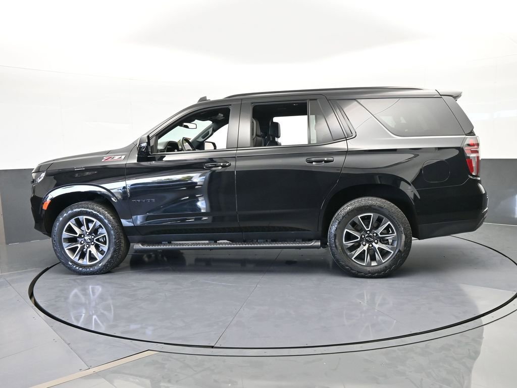 Used 2023 Chevrolet Tahoe Z71 w/ Luxury Package image 3