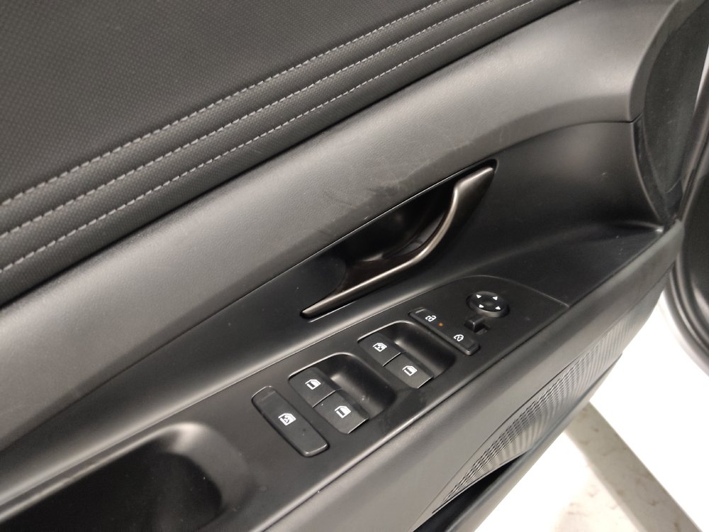 Used 2025 Hyundai Elantra Sport FWD image 27