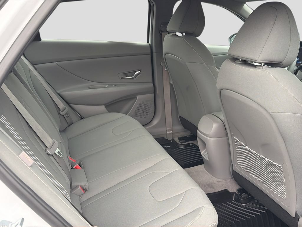 Certified 2024 Hyundai Elantra SEL w/ Convenience Package FWD image 27