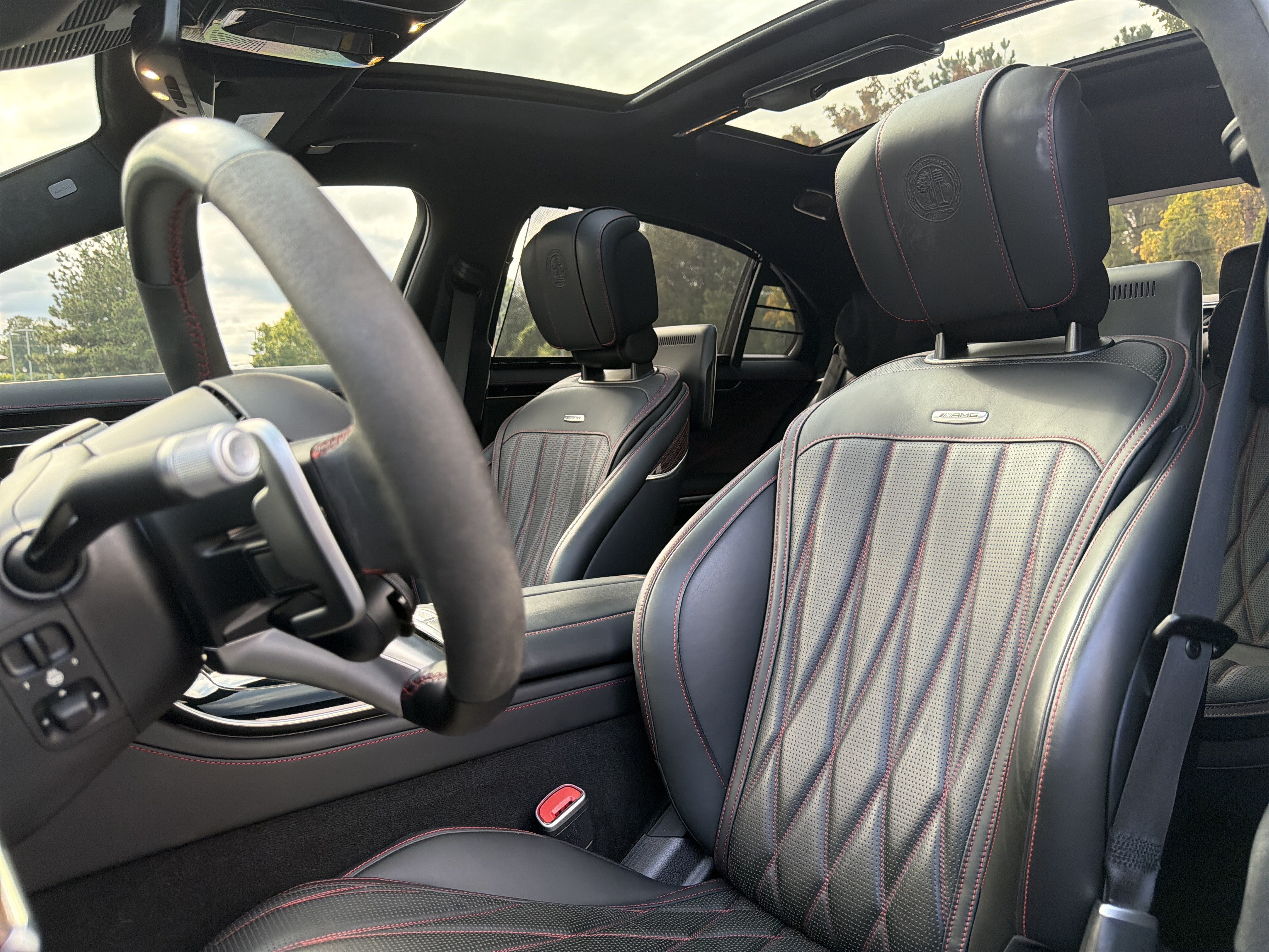 Used 2024 Mercedes-Benz S 63 AMG S w/ Rear Seat Package image 7