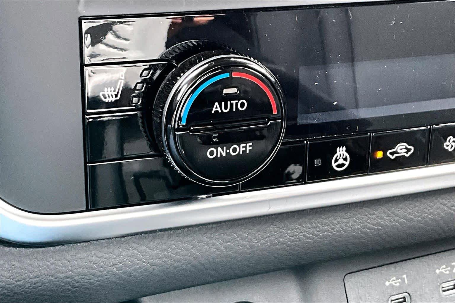 New 2026 Nissan Rogue SV FWD image 19