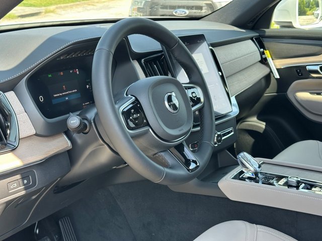 New 2026 Volvo XC90 T8 Plus image 20
