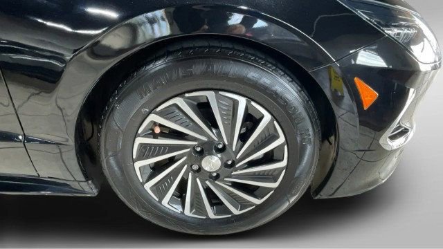 Used 2021 Hyundai Sonata Limited image 18