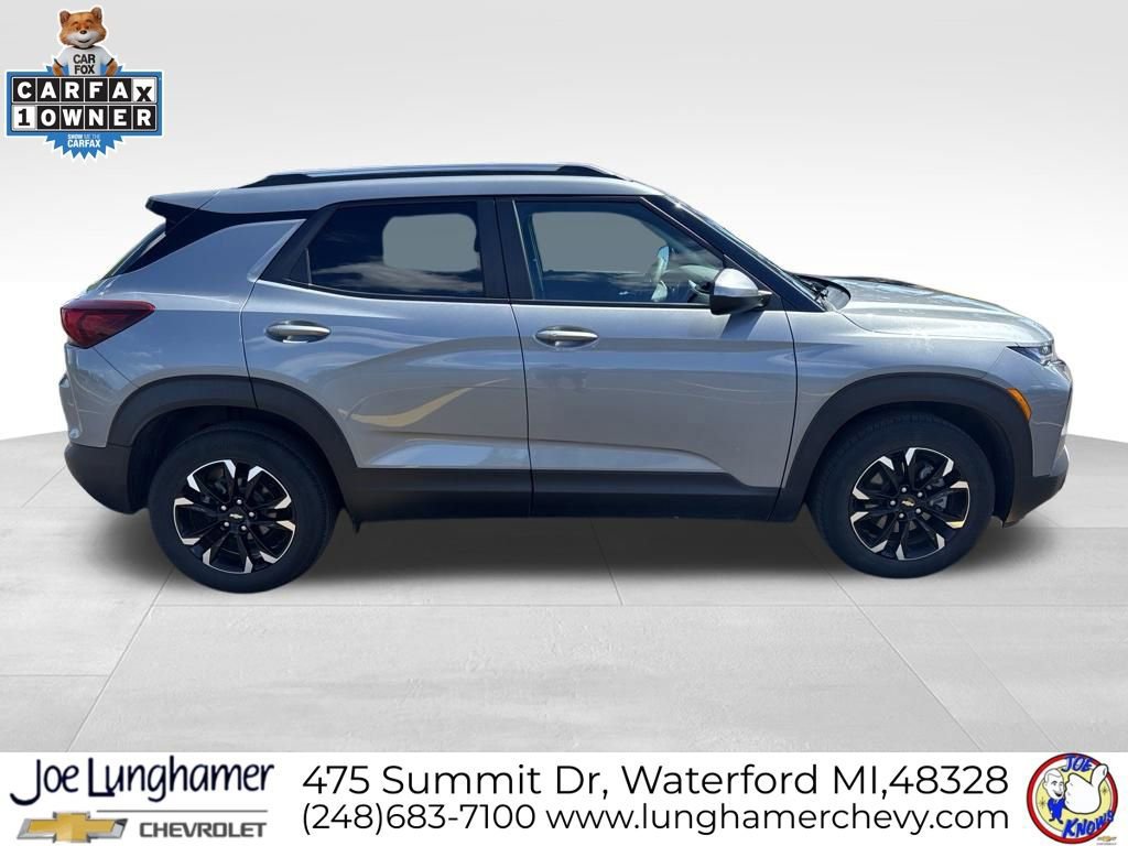 Used 2023 Chevrolet TrailBlazer LT FWD image 2