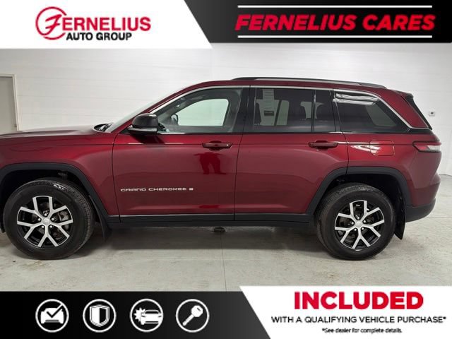 Used 2023 Jeep Grand Cherokee Limited AWD/4WD image 4