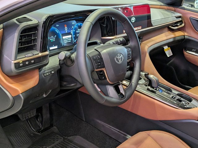 New 2026 Toyota Crown Signia Limited video 3