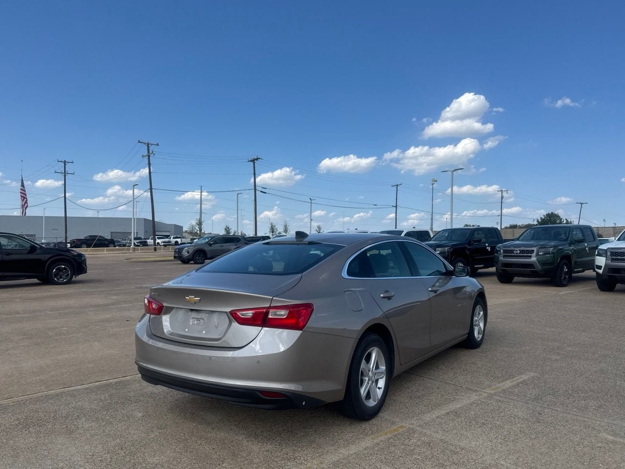 Used 2025 Chevrolet Malibu LS FWD image 23