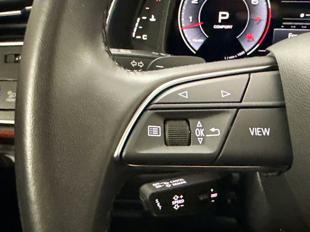 Used 2023 Audi Q7 3.0T Prestige AWD/4WD image 11