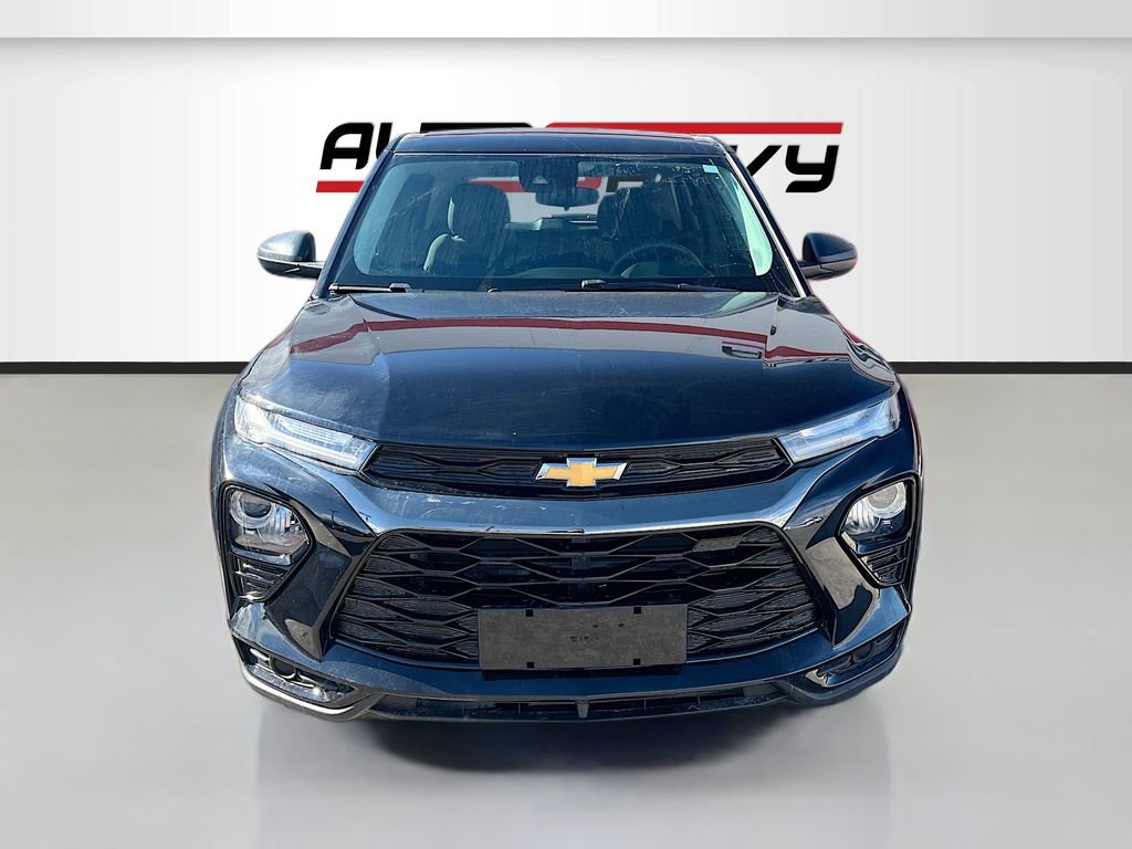 Used 2023 Chevrolet TrailBlazer LS image 2