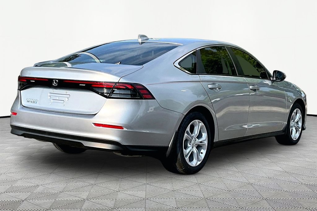 Used 2025 Honda Accord LX image 6