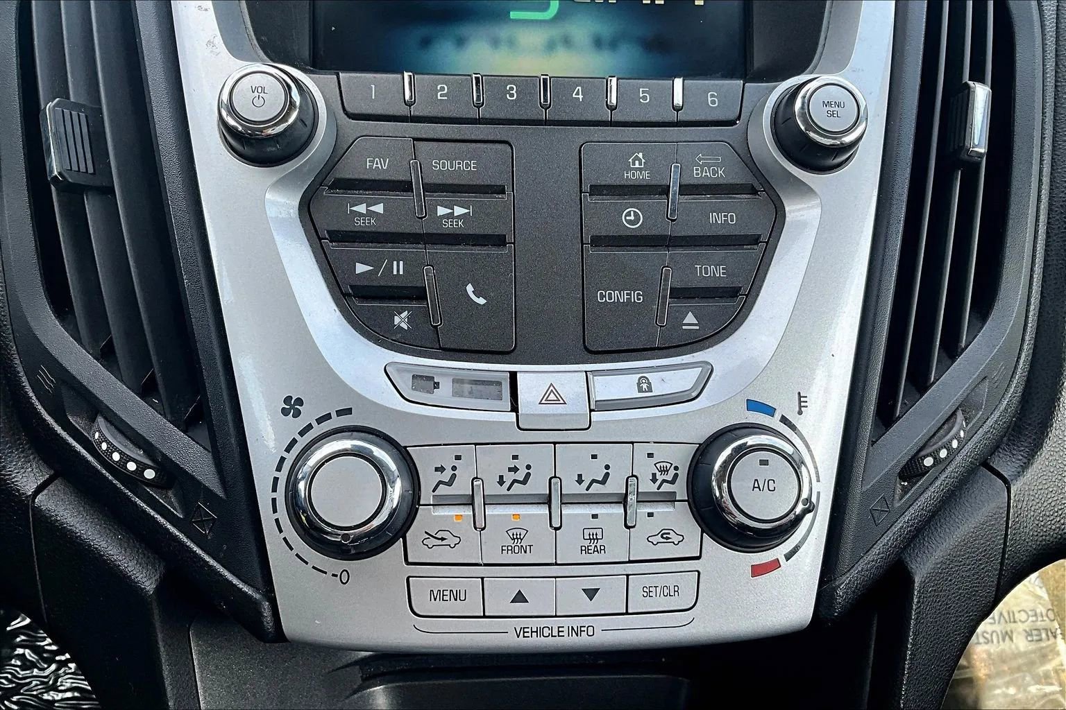 Used 2015 Chevrolet Equinox LT FWD image 20