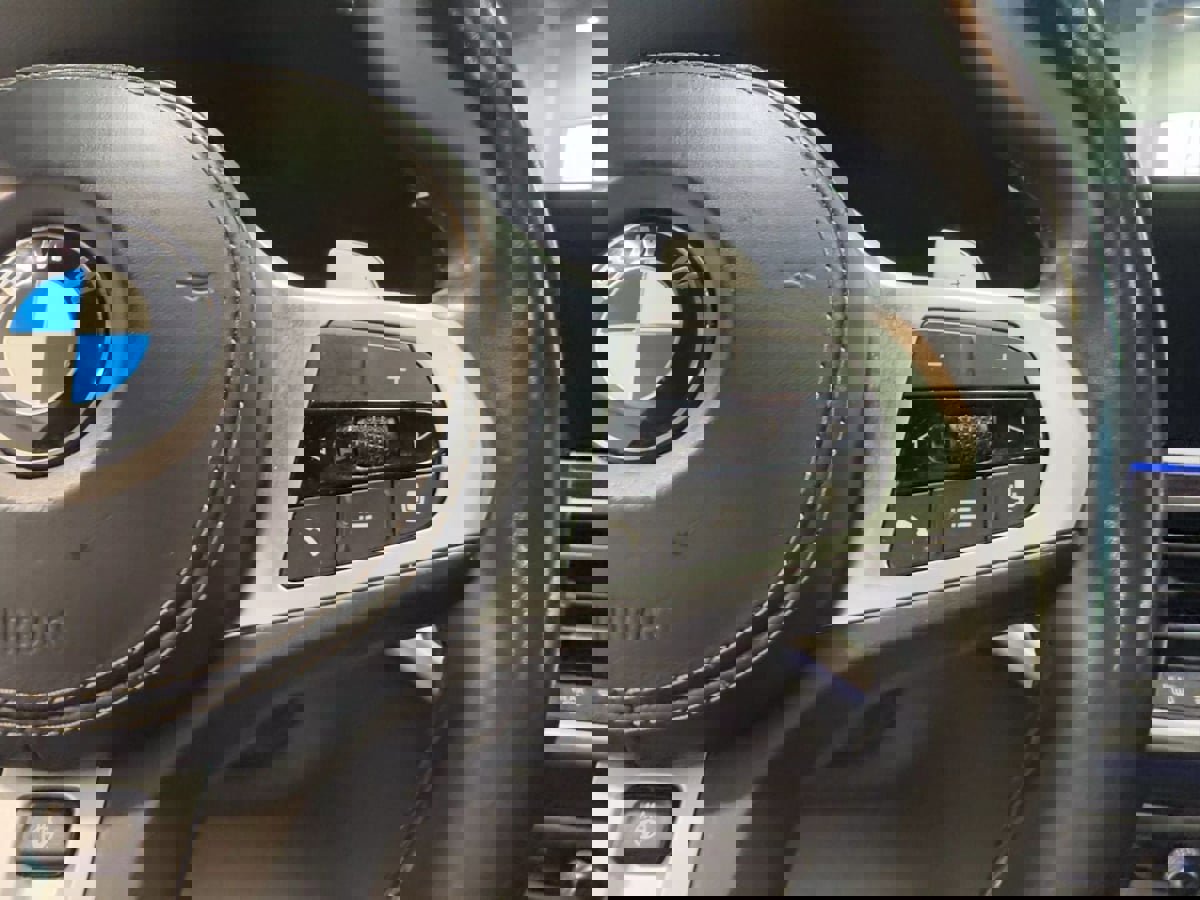 Used 2019 BMW X7 xDrive50i w/ Dynamic Handling Package image 17