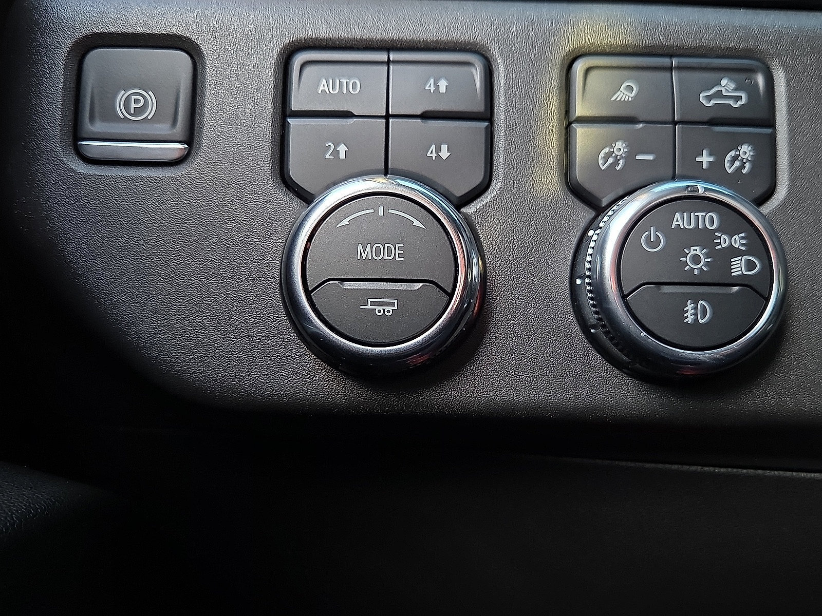 Used 2024 GMC Sierra 1500 SLT w/ SLT Premium Package AWD/4WD image 18