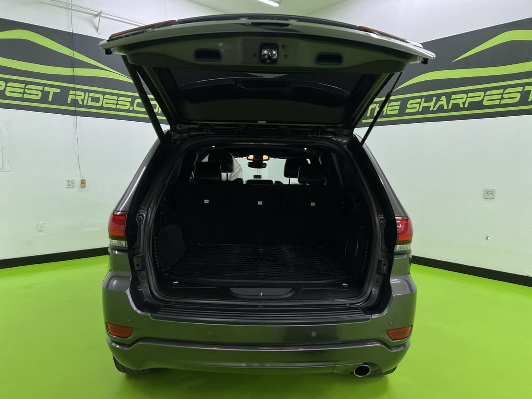 Used 2018 Jeep Grand Cherokee Altitude AWD/4WD image 9