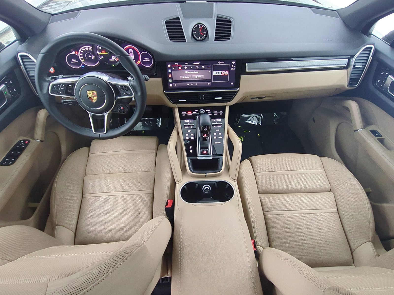 Certified 2023 Porsche Cayenne E-Hybrid image 20