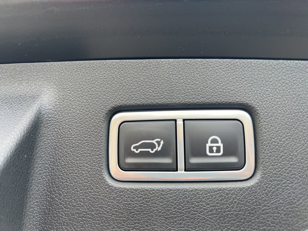 Used 2023 Kia Sorento SX Prestige image 8