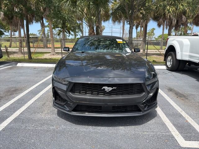 Used 2025 Ford Mustang Premium RWD image 3