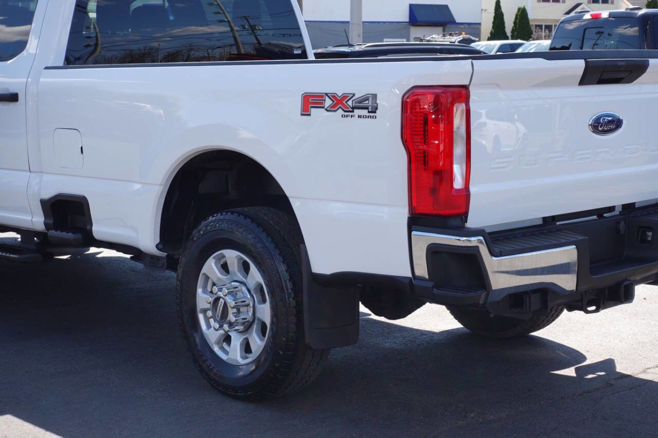 Used 2024 Ford F250 XLT w/ FX4 Off-Road Package image 9