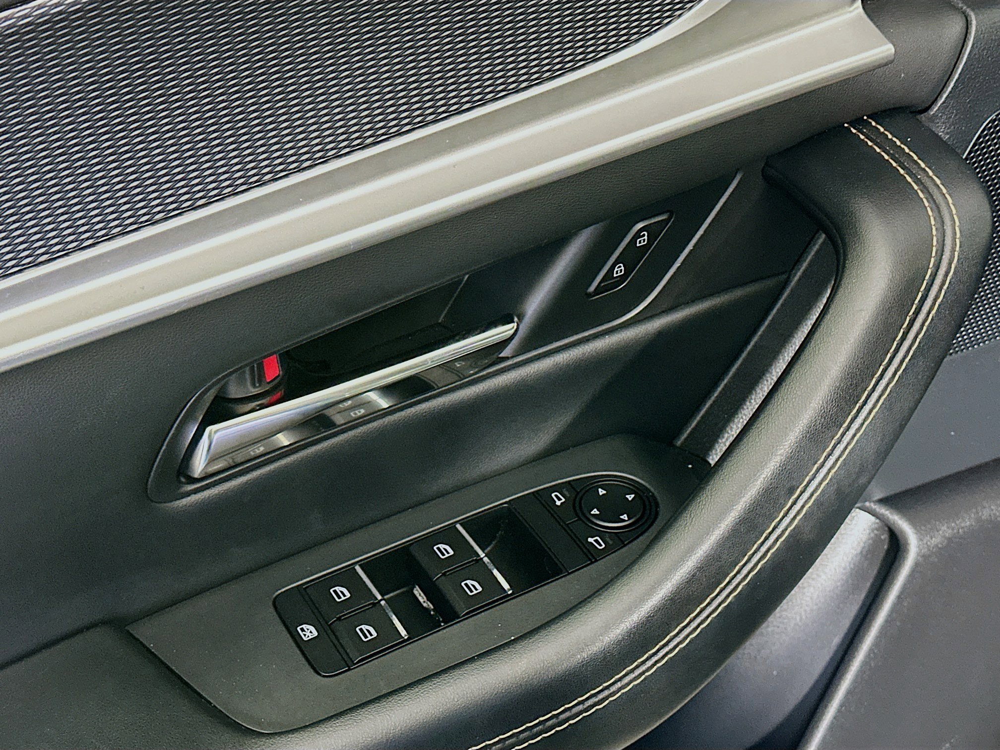 Used 2025 MAZDA CX-90 3.3 Turbo w/ Preferred Package image 15