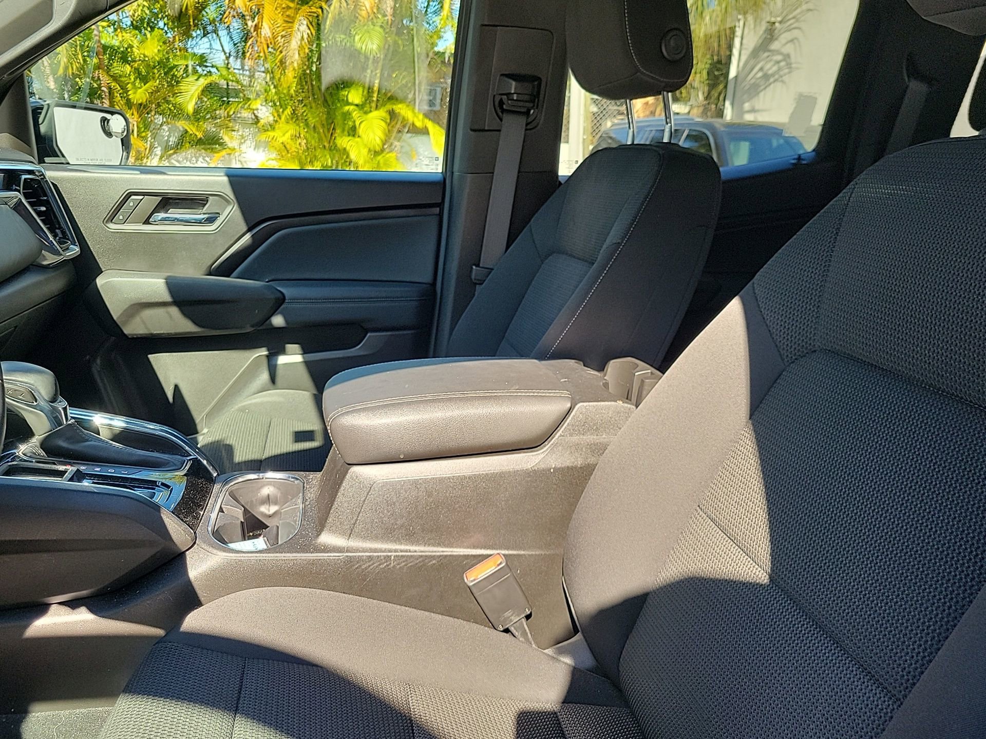 Used 2024 GMC Canyon Elevation image 23