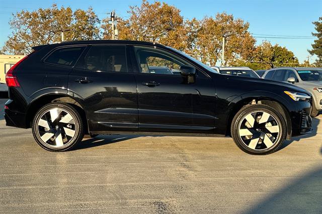 Certified 2025 Volvo XC60 T8 Plus w/ Protection Package Premier AWD/4WD image 2
