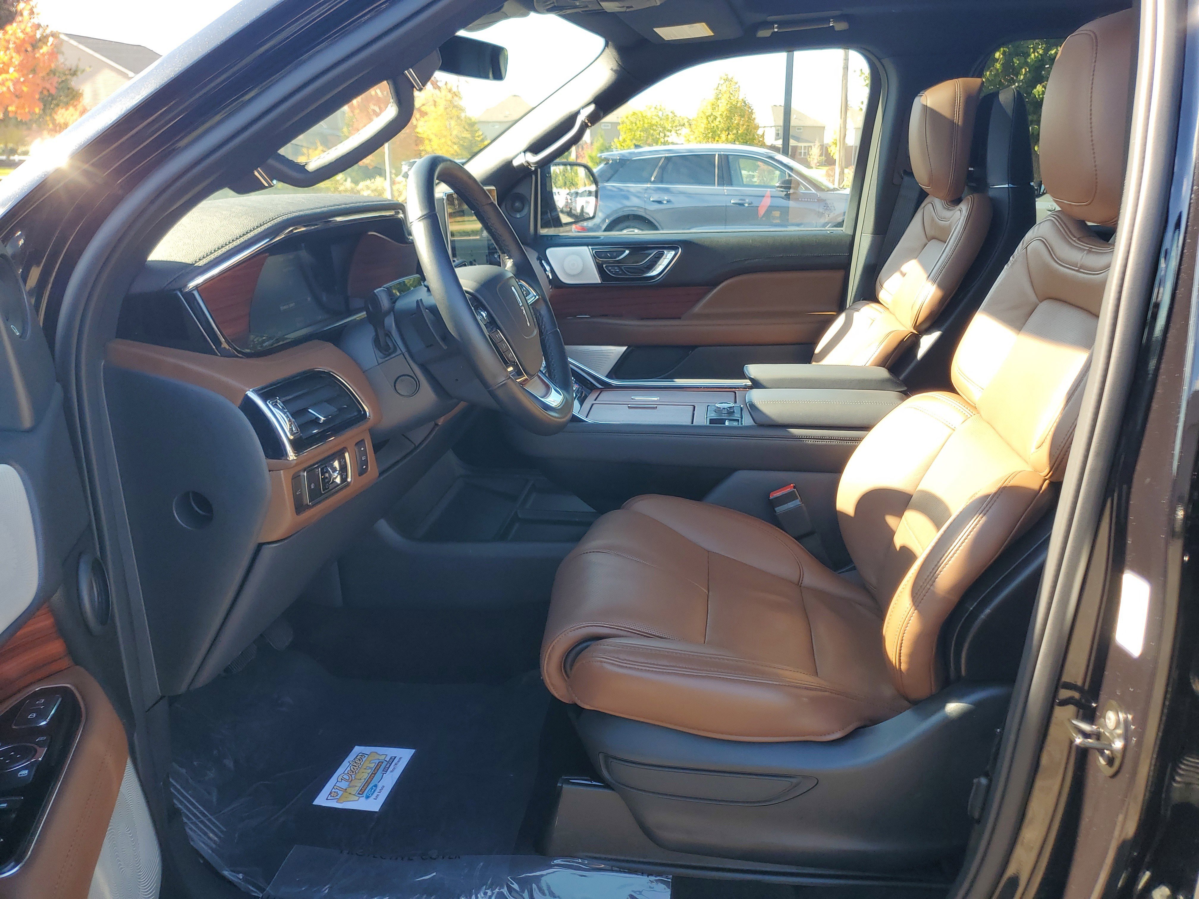 Certified 2024 Lincoln Navigator Reserve image 12