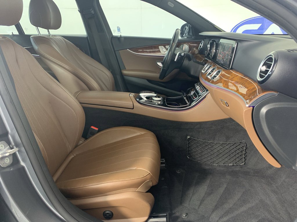 Used 2017 Mercedes-Benz E 300 4MATIC image 43