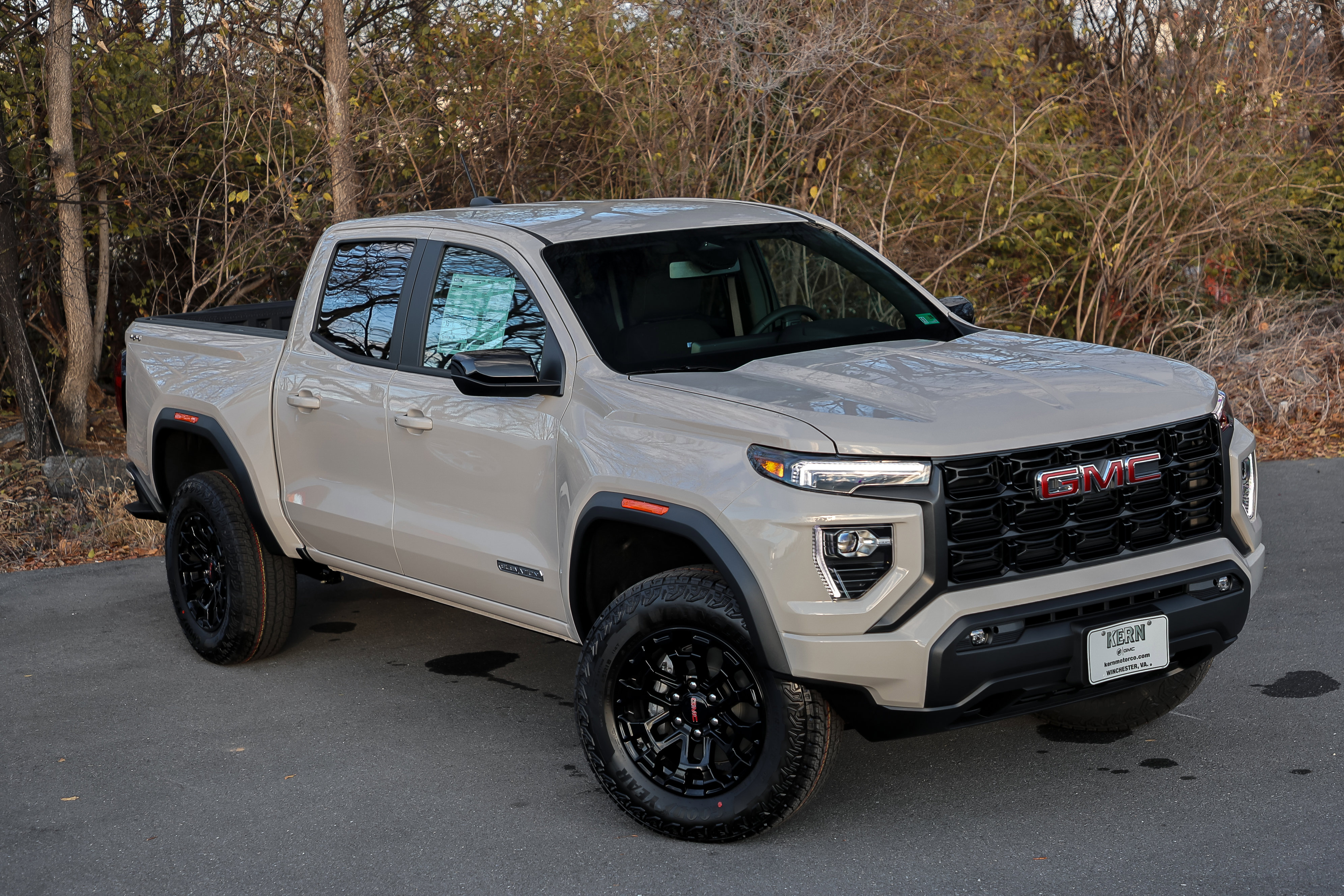 New 2026 GMC Canyon Elevation w/ Convenience Package image 2