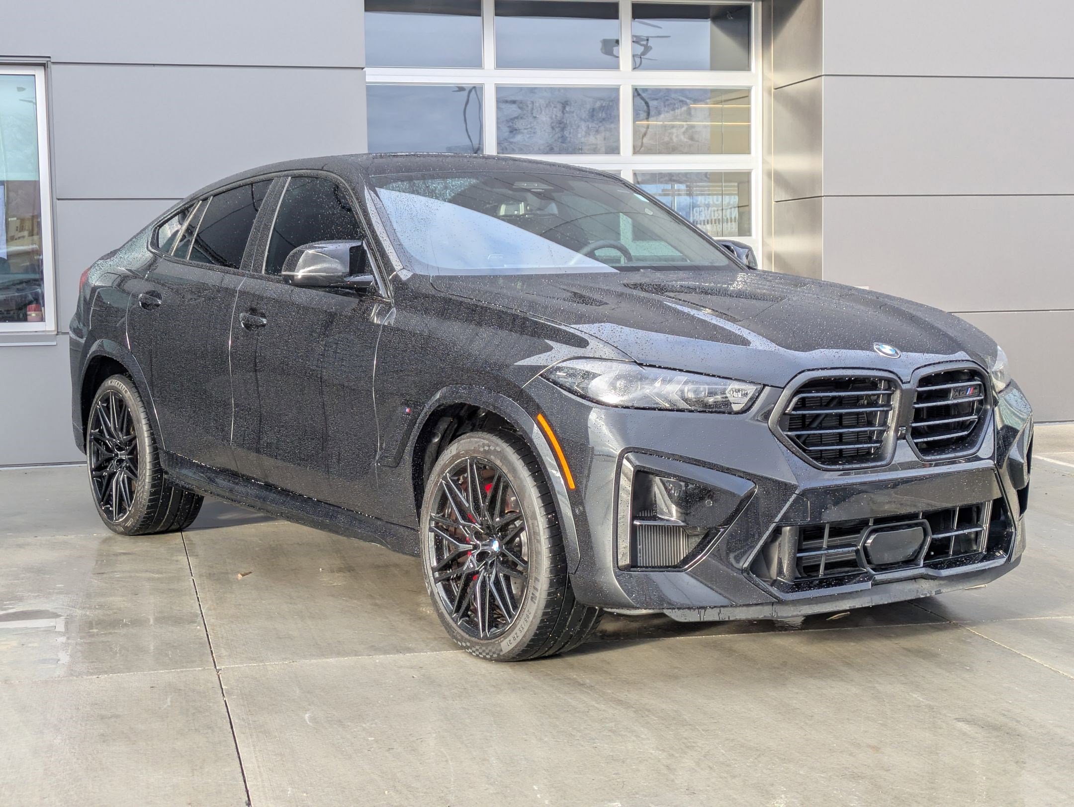 Used 2024 BMW X6 M Competition w/ Executive Package image 3